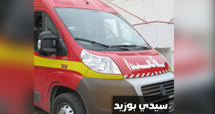 إصابة 17 راكبا في اصطدام شاحنتين خفيفتين في سيدي بوزيد