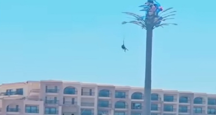 فتح بحث في حادثة علوق مظلة هوائية تصاعدية بعمود ذبذبات داخل قاعدة بحرية بسوسة