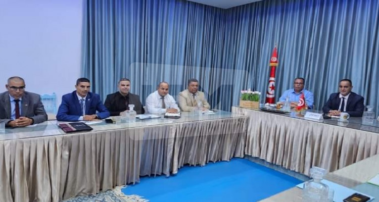 بعد تسديد الشغورات: جلسة دورية للمعتمدين بمدنين وهذا ما تم التطرق إليه