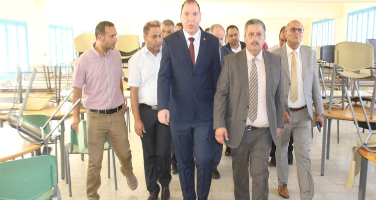  وزير التربية يطلع على الإستعدادات للعودة المدرسية في سليانة 