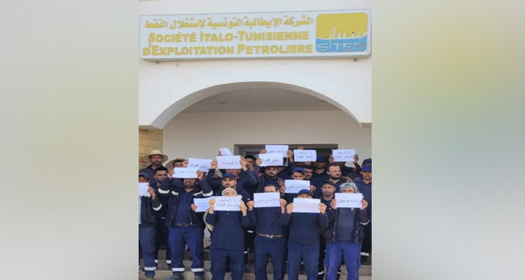 تطاوين: عمال شركة الجنوب للخدمات يضربون عن العمل