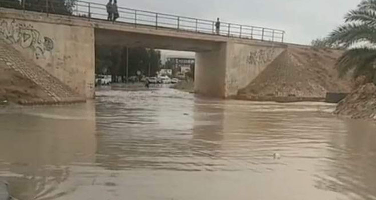 انقطاع الطريق الرابط بين قفصة والمظيلة بسبب الأمطار