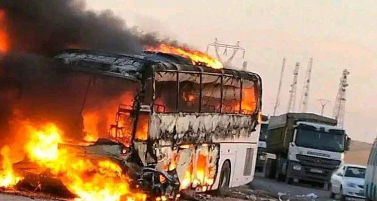 الجزائر: وفاة 7 أشخاص في احتراق حافلة لنقل المسافرين