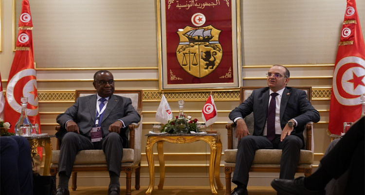انتخابات رئاسية:  رئيس هيئة الانتخابات يستقبل وفد الاتحاد الافريقي