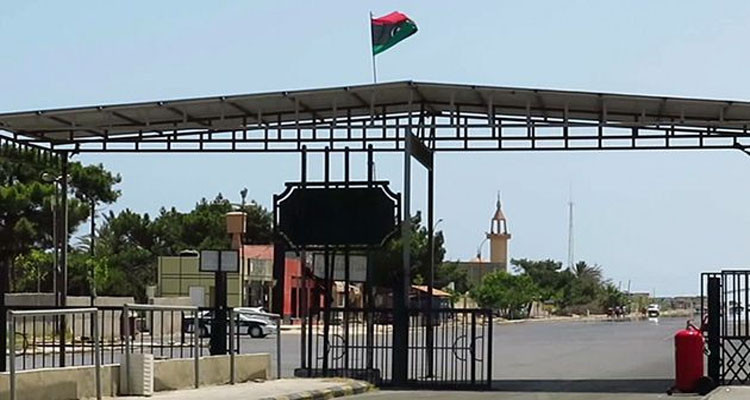 أخيرا عودة الحركة التجارية بين تونس وليبيا عبر معبر رأس جدير
