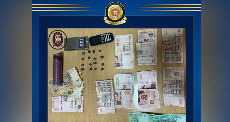 المرسى: القبض على شخص يستغل محله التجاري لترويج المخدرات