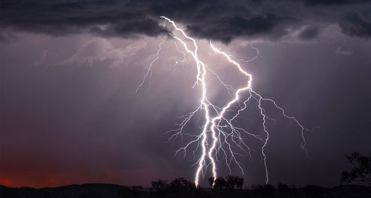 محرز الغنوشي يؤكد عودة التقلبات الجوية نهاية الأسبوع