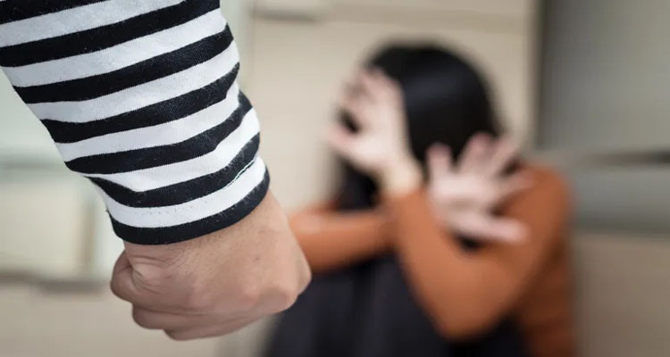 وزيرة المرأة تعلن تخصيص 600 مليون لفائدة مراكز الايواء والتعهد بالنساء ضحايا العنف