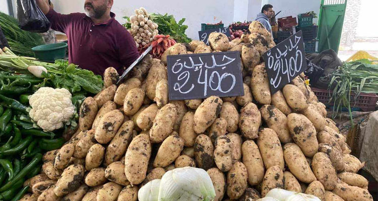 بنزرت: تزويد السوق البلدي طاهر صفر بمنزل بورقيبة بقرابة 6 أطنان من مادة البطاطا