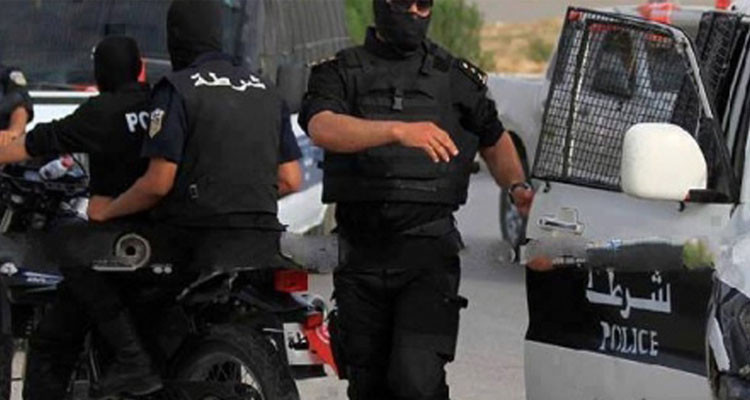 توزر: القبض على 42 شخصا مفتش عنه وحجز 45 قطعة من مخدّر ''الزطلة''