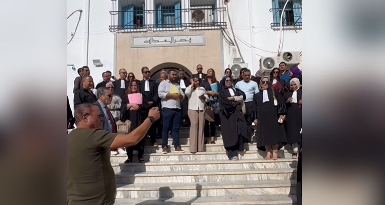 صورة للوقفة الإحتجاجية للمحامين ببنزرت يوم 8 نوفمبر
