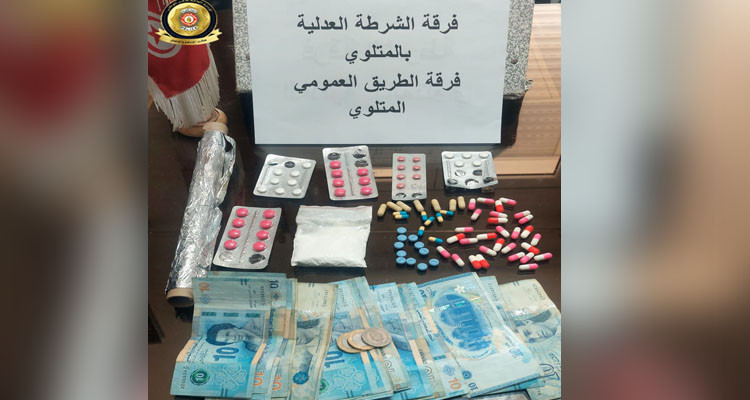 المتلوي: الإطاحة بمروّج مخدّرات مفتش عنه وهذا ما تم حجزه لديه