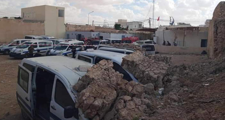 اتحاد الشغل بمدنين يحمل مسؤولية انهيار سور بمحطة سيارات أجرة لمنظمة الأعراف بالجهة