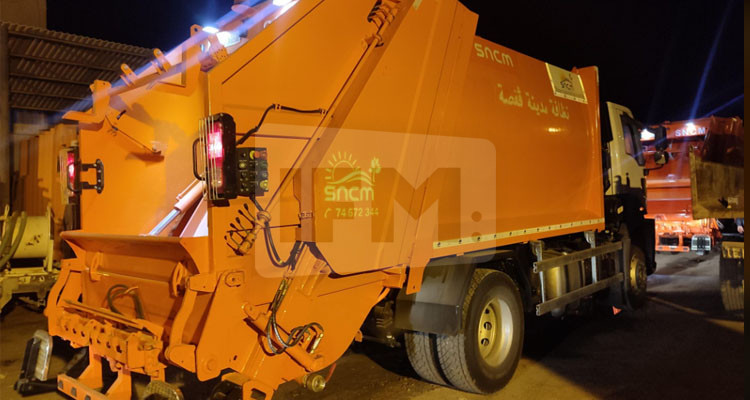 بلدية قفصة تقتني معدات نظافة جديدة بقيمة 913 ألف دينار
