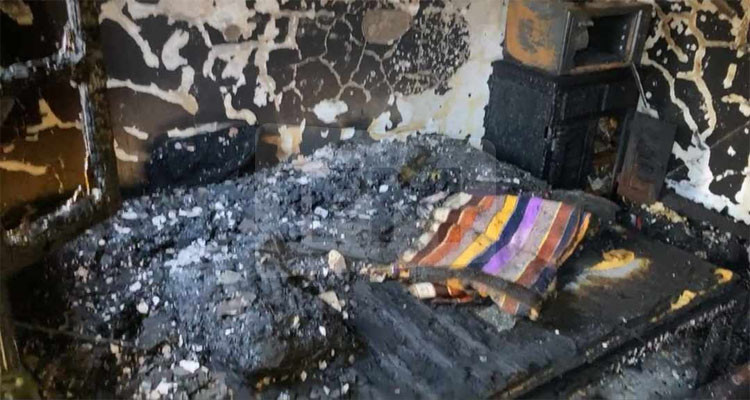 صاحبه شيخ مقعد: مواطنون يقررون إعادة بناء منزل احترق أمس في منزل بورقيبة
