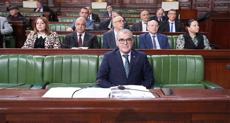  البرلمان: إنطلاق أشغال الجلسة العامة بحضور وزير الإقتصاد والتخطيط والوفد المرافق له