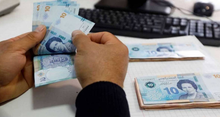 قطاع المالية يهدد بالدخول في إضراب