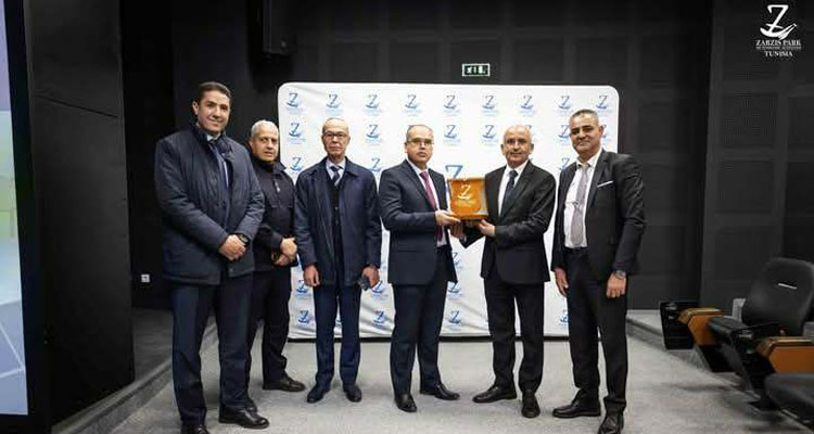 مدير عام الديوانة التونسية يزور فضاء الأنشطة الاقتصادية بجرجيس