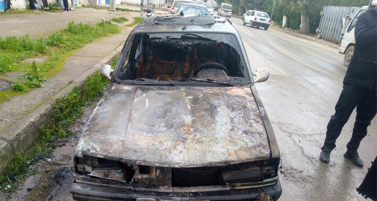 احتراق سيارة قرب مصنع السكر بباجة