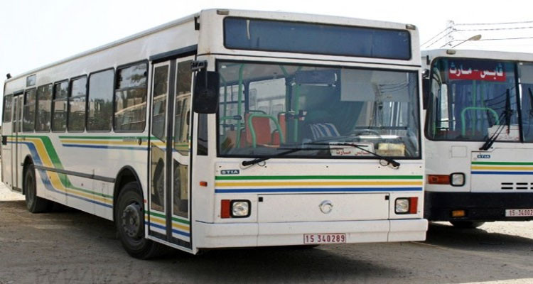 أعوان شركة النقل بقابس يقررون حمل الشارة الحمراء