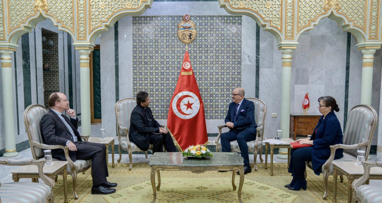 سفير الفاتيكان يشيد بما تحظى به الجالية المسيحيّة في تونس من إحاطة ورعاية