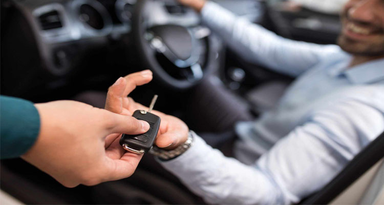 قطاع كراء السيارات: صعوبات كبيرة وتحذيرات من تداعيات الأزمة على المهنيين والحرائف