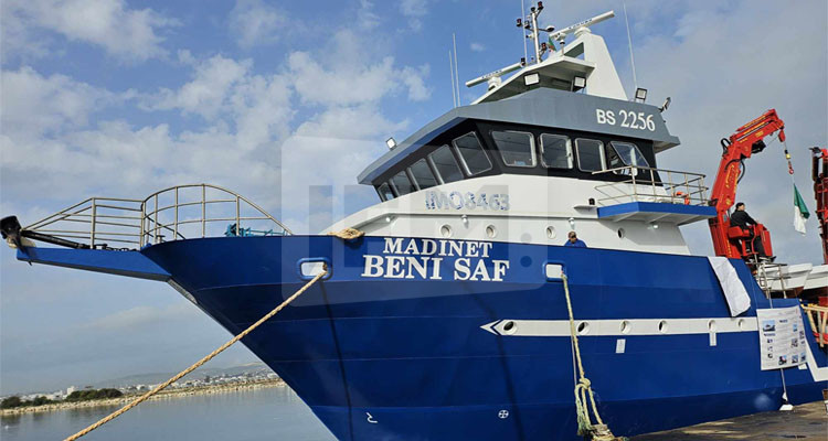  صنعت في بنزرت: سفينة "مدينة بني صاف" للصيد في الأعماق تتوجه إلى الجزائر