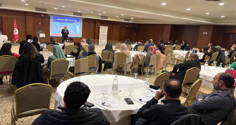 يوم إعلامي بصفاقس حول المستجدات التشريعية للقانون الجديد للشيكات