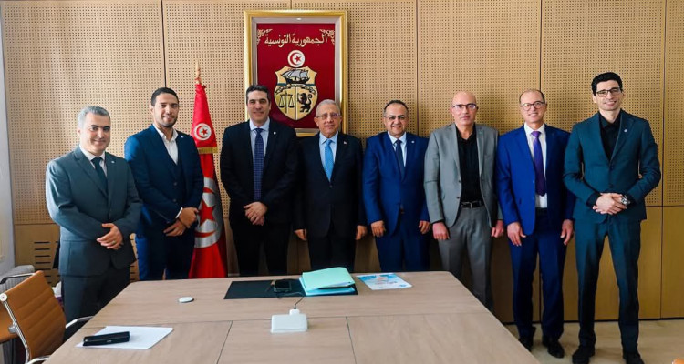 إجراءات جديدة لتعزيز العدالة الصحية وتطوير جراحة العظام في تونس