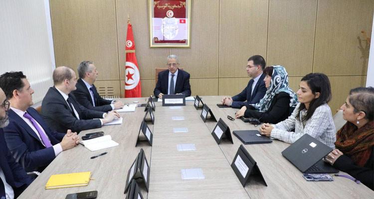 لقاء بين وزير الصحّة والبنك الدولي لدعم الخدمات العلاجية والوقائية