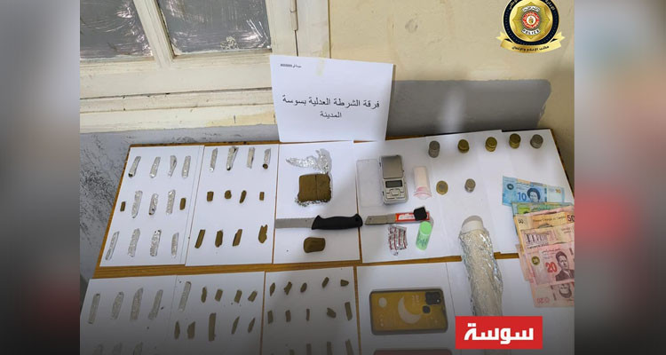 سوسة: الاحتفاظ بـ 04 أشخاص وحجز صفيحة و81 قطعة من ''الزطلة'' معدّة للترويج