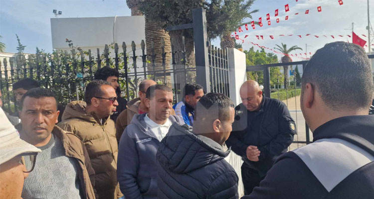 نابل: مراكز تنشيط سياحي تطالب بترخيص رسمي لنقل السياح