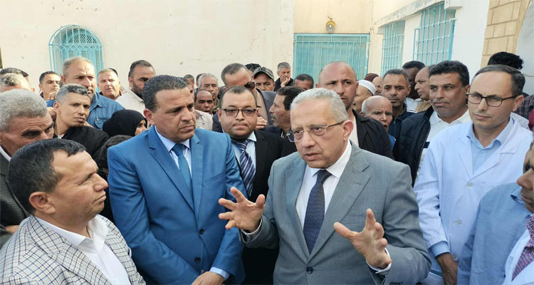 وزير الصحة في اولاد حفوز