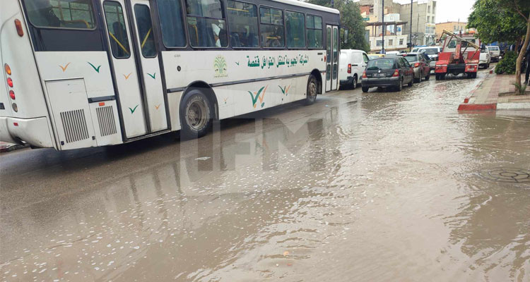 تردّي خدمات التصريف الصحي يعطّل الحياة اليومية بوسط مدينة قفصة
