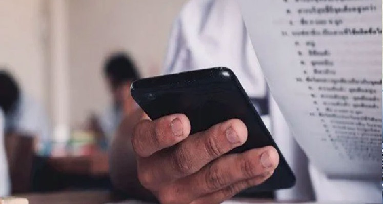 غار الدماء: تفكيك شبكة لبيع أجهزة إلكترونية مخصصة للغش في امتحانات البكالوريا