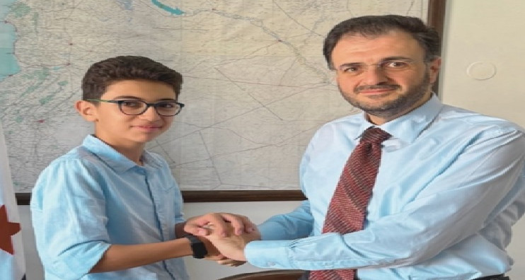 وزير سوري ينصب طفلا متحدثا باسم وزارته