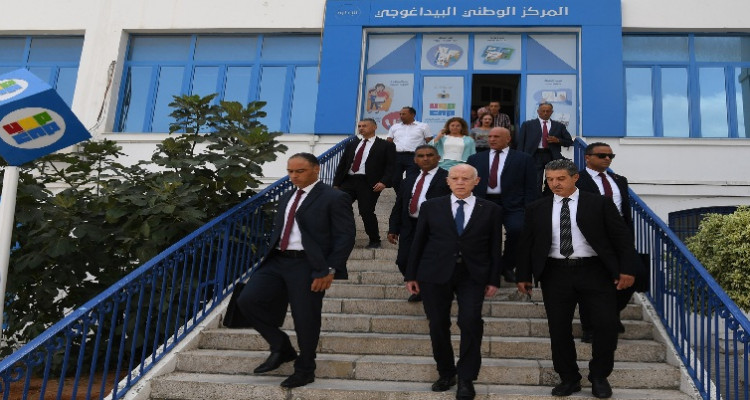 سعيد: الكراس المدعم لا يصلح حتى للكتابة