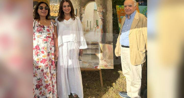 الرسامة التشكيلية حنان المكناسي سفيرة تونس في مهرجان السلام بلبنان 