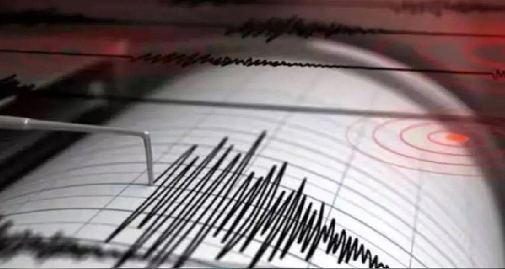 زلزال يودي بحياة أكثر من 800 شخص في أفغانستان