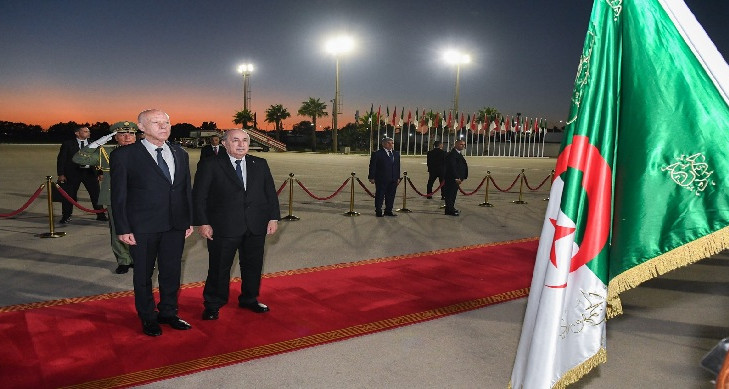 الرئيس سعيد يصل إلى الجزائر