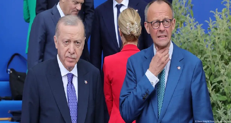 ملفات حقوقية وسياسية شائكة تلقي بظلالها على أول زيارة لميرتس إلى تركيا