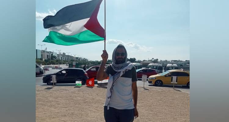 التونسي علي كنيس مازال مسجونا رفقة 46 مشاركا في أسطول الحرية