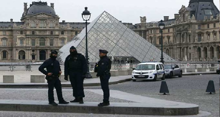 متحف اللوفر