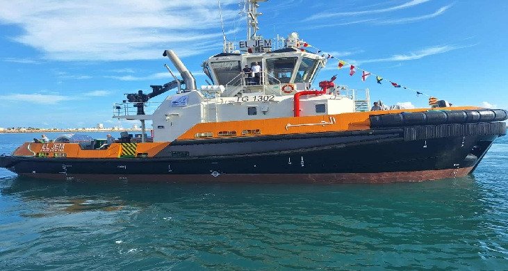 وصول الجرار البحري الثاني إلى ميناء جرجيس لتعزيز أسطول الوحدات العائمة