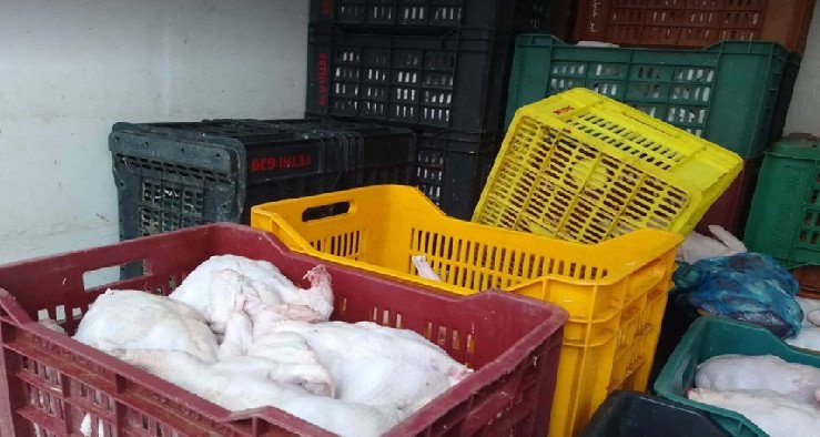 قفصة: حجز كميات هامة من لحوم الدواجن