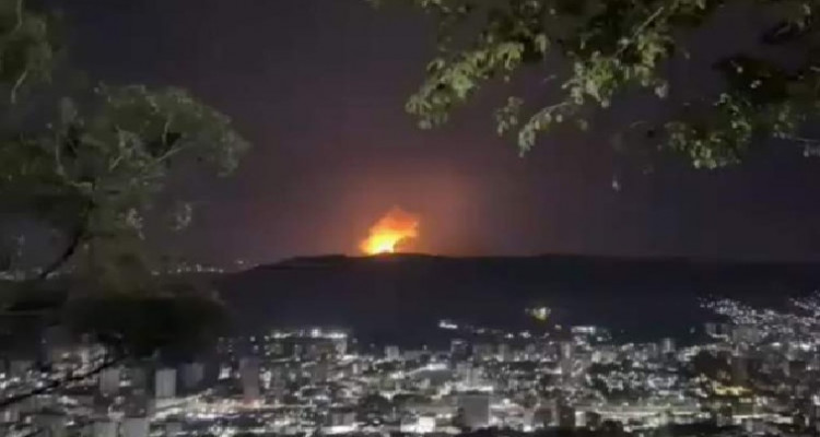 غارات جوية أمريكية على العاصمة الفنزويلية فجرا