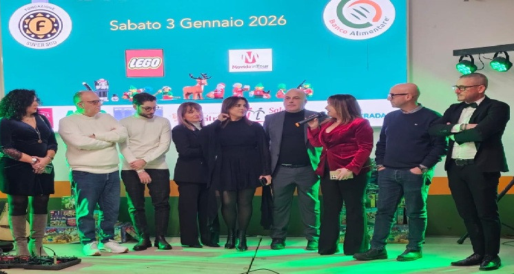 لأول مرة: معرض للرسم بإيطاليا للفنانة التشكيلية حنان المكناسي