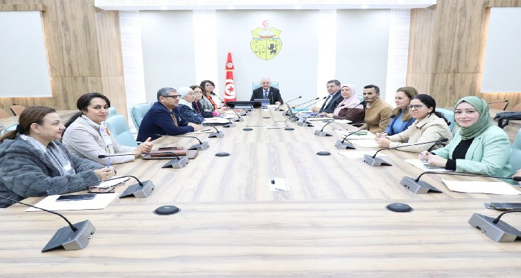 تطوير العلاج الإشعاعي والأدوية الصيدلانية المشعّة محور جلسة استراتيجية بوزارة الصحّة