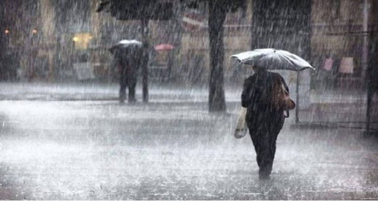 الحرارة في انخفاض وأمطار ورياح قوية اليوم