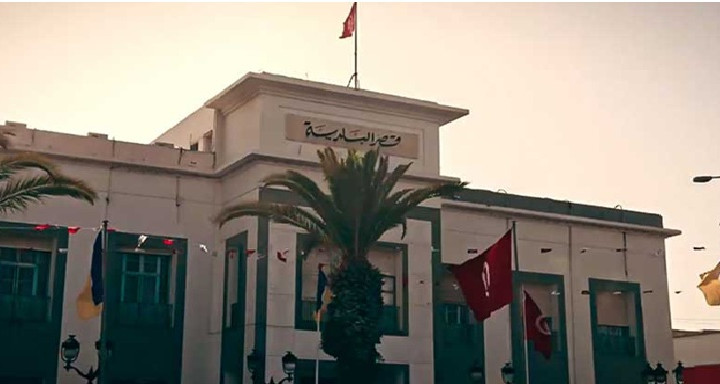 بلدية سوسة تدعو إلى الالتزام بمواعيد إخراج الفضلات المنزلية